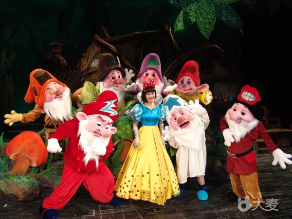 八喜·2018打开艺术之门系列 人偶儿童剧《白雪公主与七个小矮人》