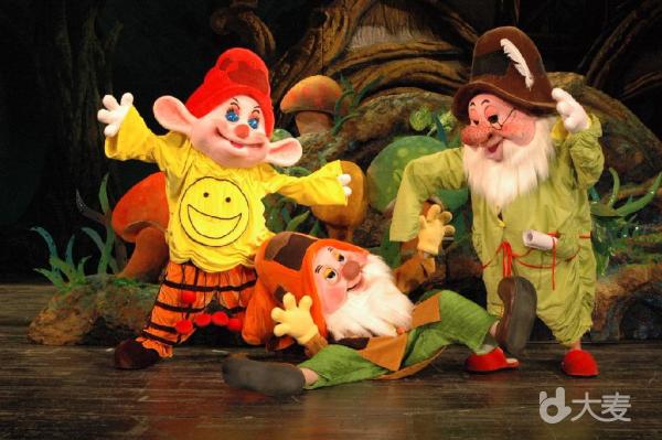 中国儿童艺术剧院 人偶儿童剧《白雪公主与七个小矮人》