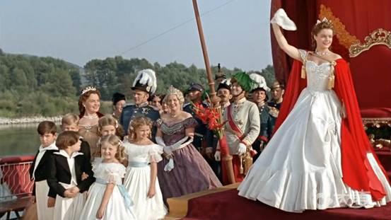 玩库皇家官邸实景浸入式儿童剧 《路德维希二世传——欧洲古典文化之旅》
