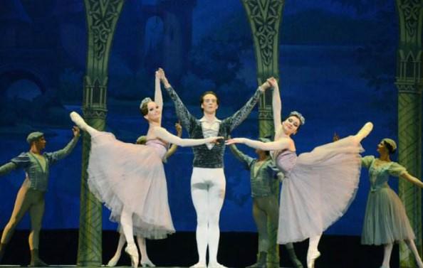 俄罗斯多媒体芭蕾舞剧《天鹅湖》呼和浩特站