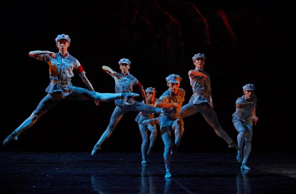 上海芭蕾舞团 原创芭蕾舞剧《闪闪的红星》