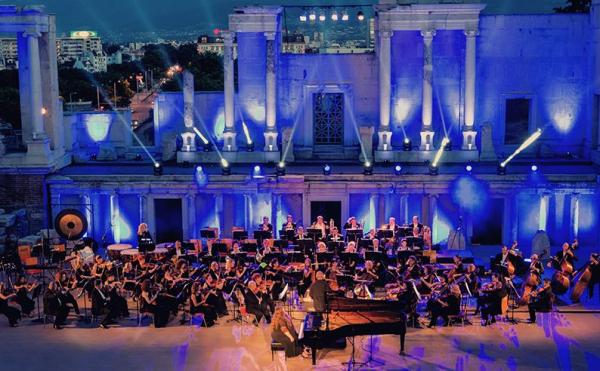 保加利亚普罗夫迪夫国家歌剧院交响乐团新年音乐会