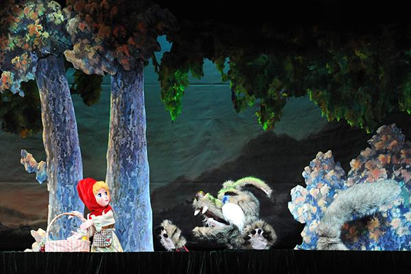 国外经典童话演出季系列木偶童话剧《小红帽》